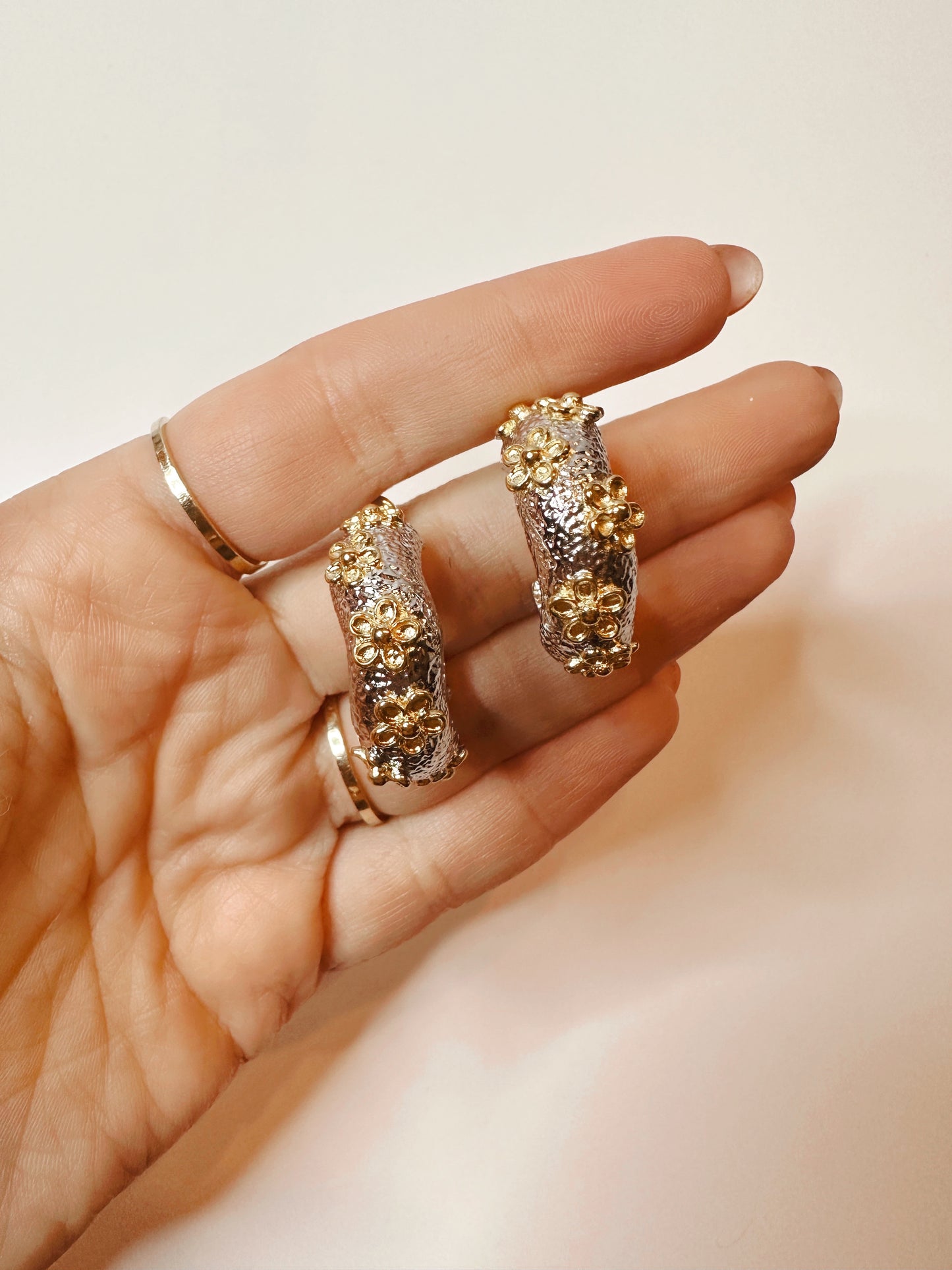 Organic Two-Toned Floral Chunky Hoop Earrings