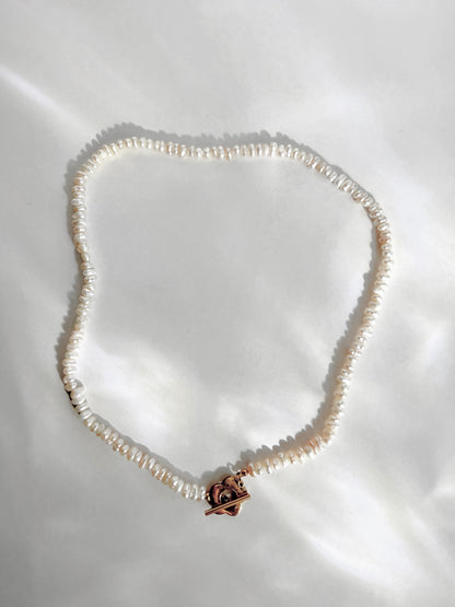 Freshwater Pearl Choker with Flower Clasp